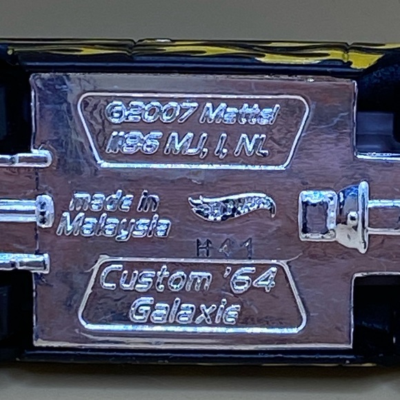 Hot Wheels 2007 Custom’64 Ford Galaxie Dcast 3” Car FlatBlack Yellow Flames 🔥 - Picture 11 of 16